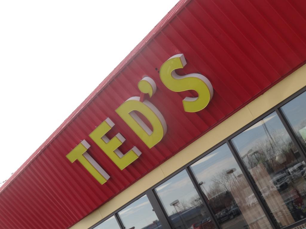 Ted`s Jumbo Red Hots